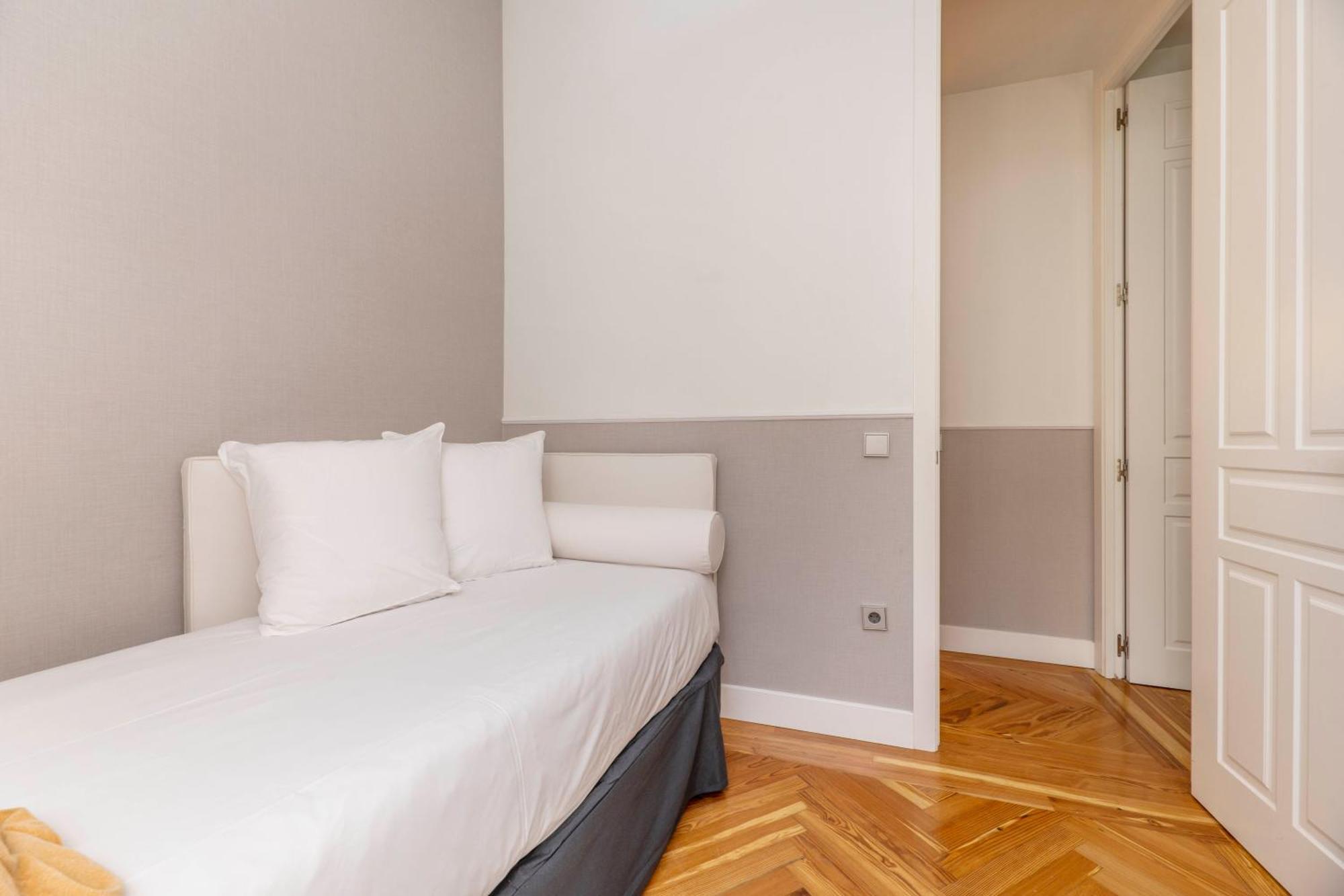 Madrid 1915 Private Suites Pokoj fotografie